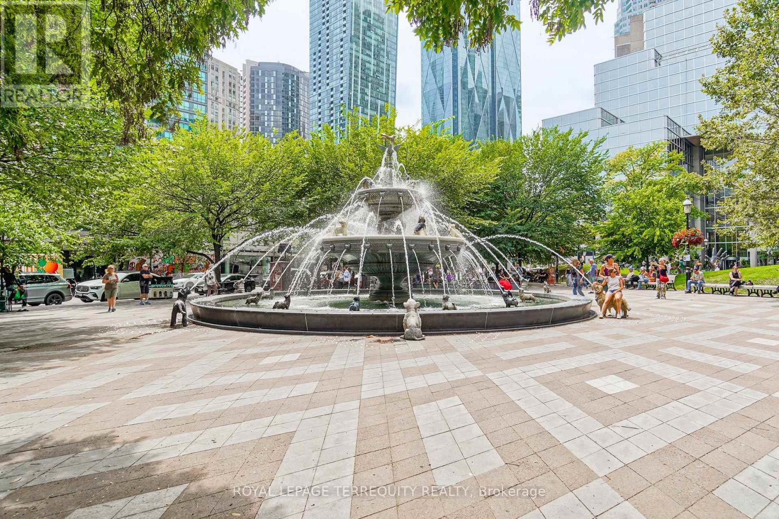 208 - 35 Church Street, Toronto, Ontario  M5E 1T3 - Photo 35 - C13695380