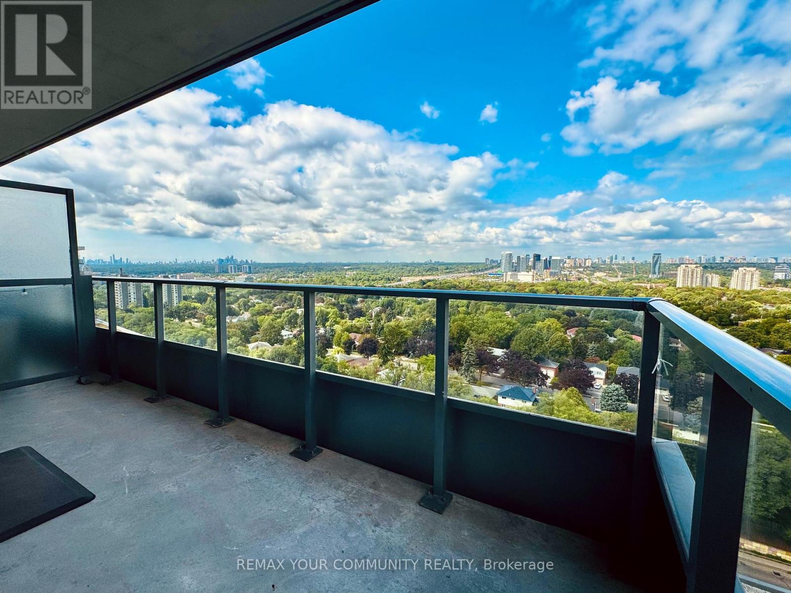 1405 - 50 Forest Manor Road, Toronto, Ontario  M2J 0E3 - Photo 2 - C13695418