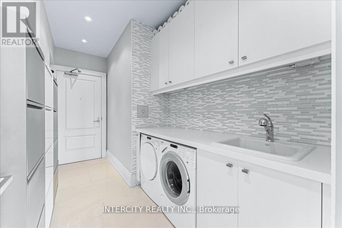 4001 - 50 Yorkville Avenue, Toronto, Ontario  M4W 0A3 - Photo 34 - C13695440