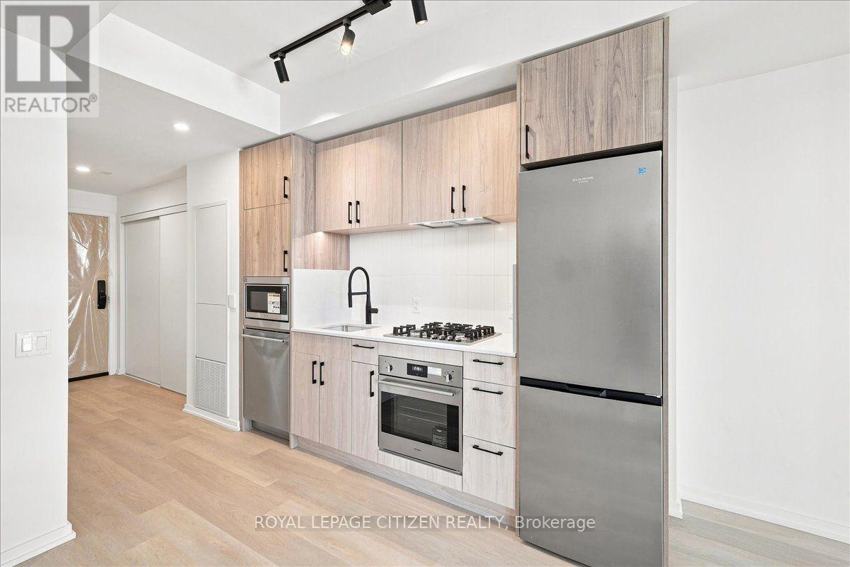 1410 - 109 Erskine Avenue, Toronto, Ontario  M4P 0G8 - Photo 10 - C13695506