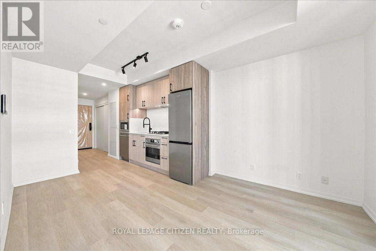 1410 - 109 Erskine Avenue, Toronto, Ontario  M4P 0G8 - Photo 16 - C13695506