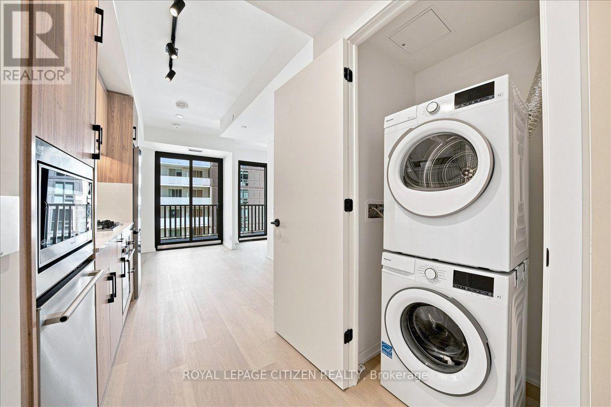 1410 - 109 Erskine Avenue, Toronto, Ontario  M4P 0G8 - Photo 4 - C13695506