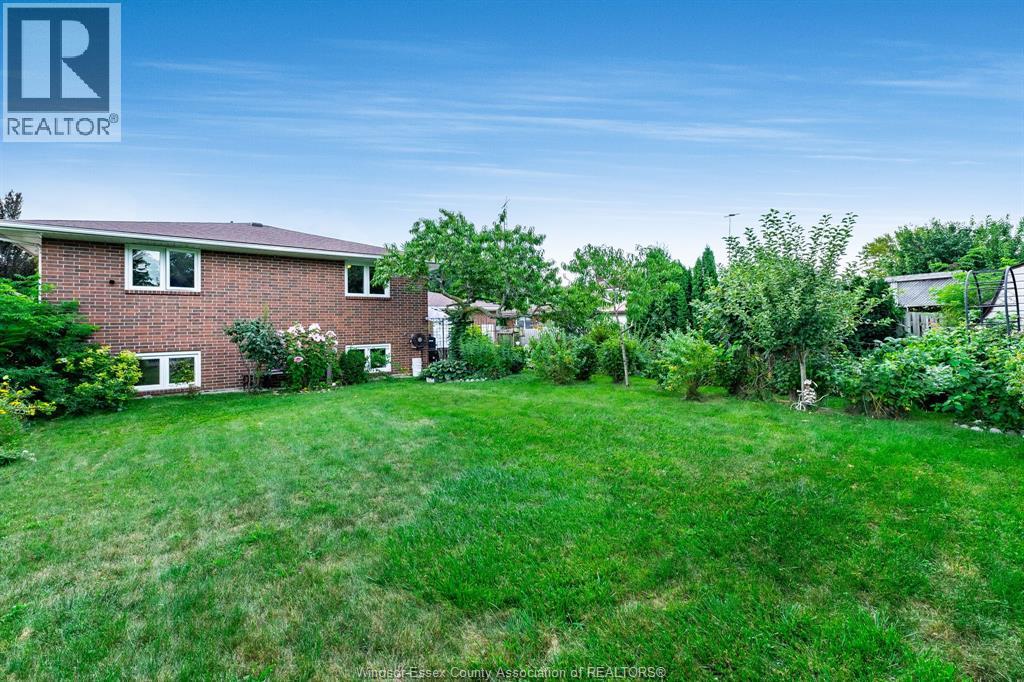 37 Elizabeth Crescent, Leamington, Ontario  N8H 4Y4 - Photo 39 - 26020343