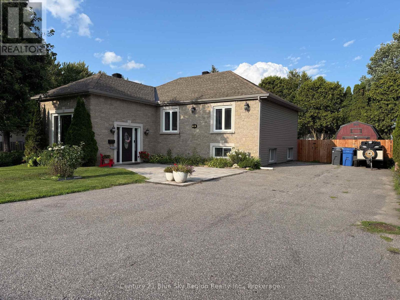 116 CAMPBELL AVENUE, North Bay, Ontario