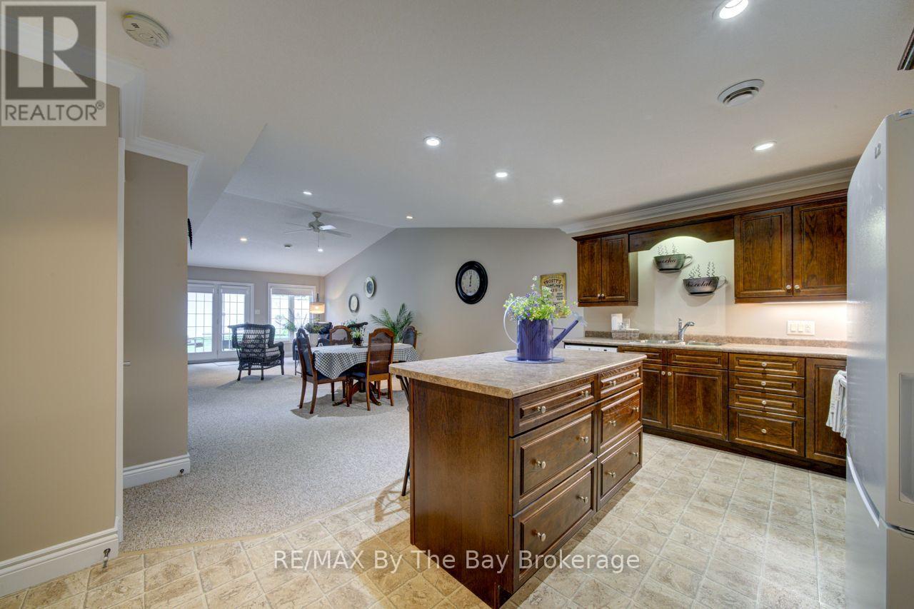 15 Meadow Lane, Wasaga Beach, Ontario  L9Z 2P2 - Photo 3 - S13695462