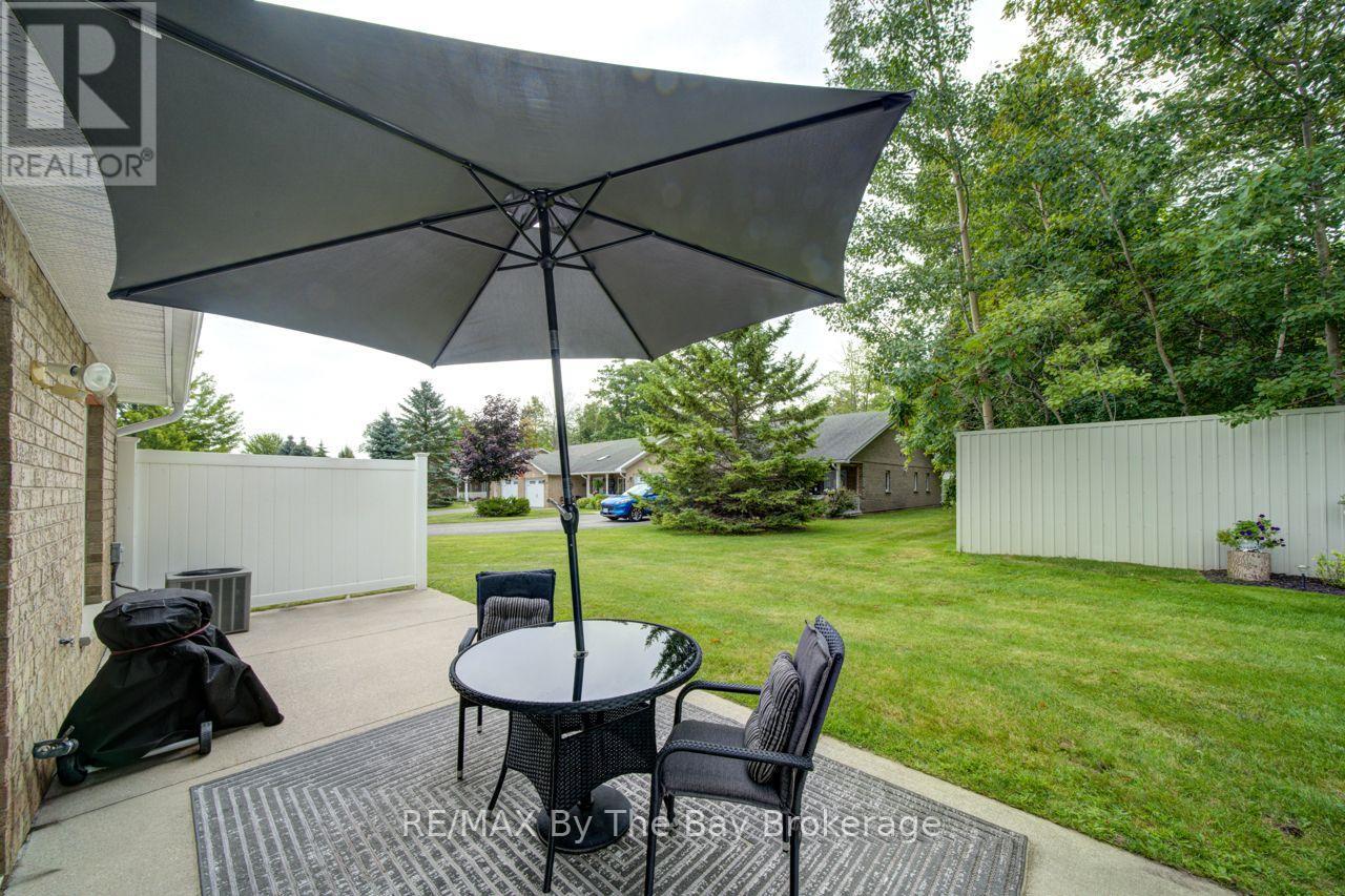 15 Meadow Lane, Wasaga Beach, Ontario  L9Z 2P2 - Photo 4 - S13695462