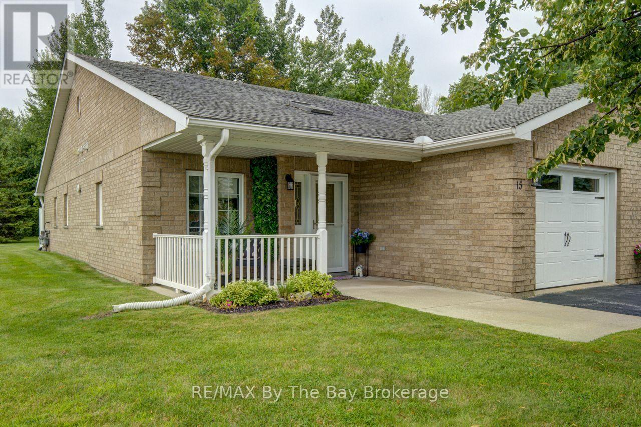 15 Meadow Lane, Wasaga Beach, Ontario  L9Z 2P2 - Photo 7 - S13695462