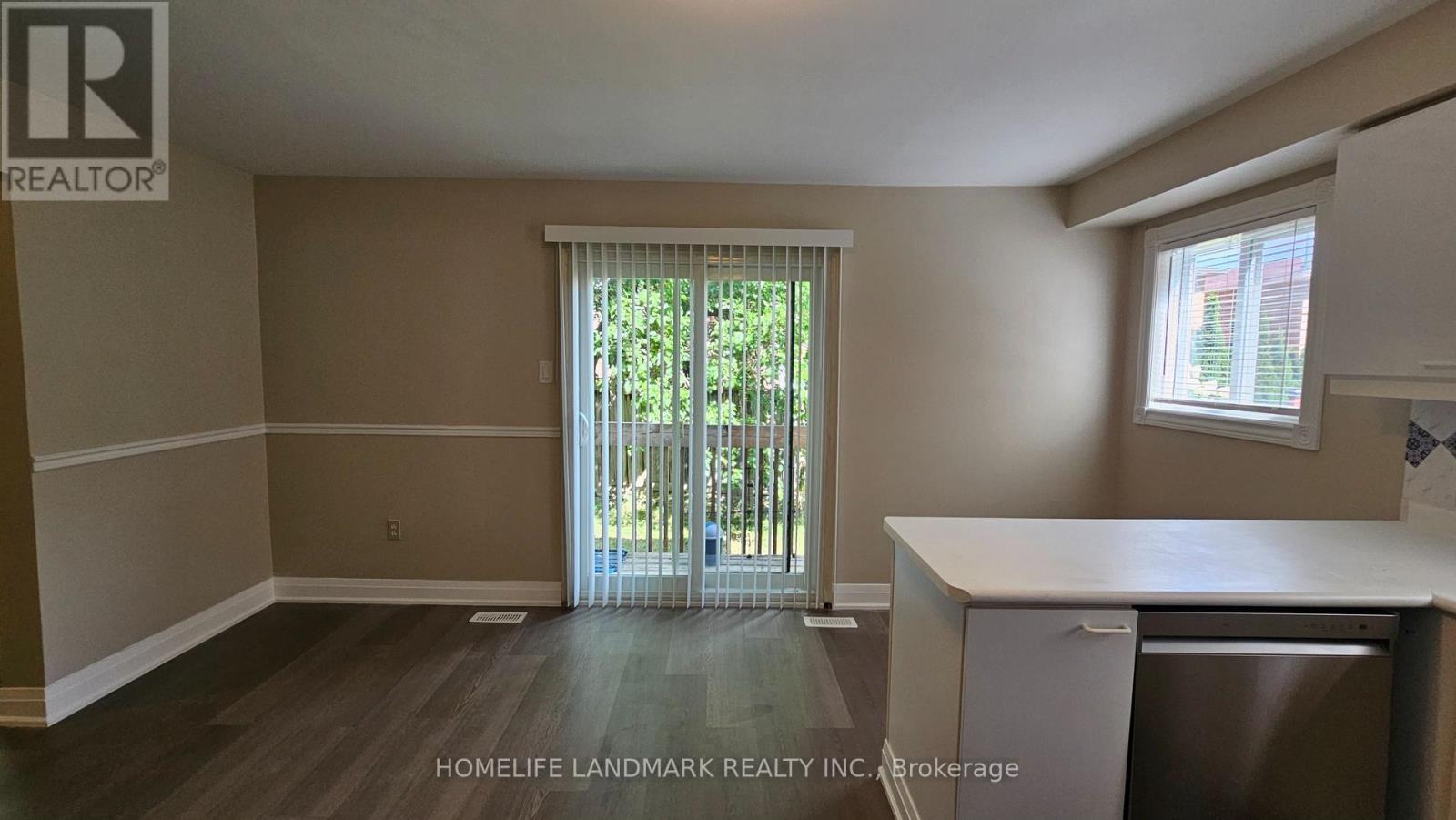 93 Yorkland Street, Richmond Hill (Devonsleigh), Ontario  L4C 9Z5 - Photo 15 - N13695364