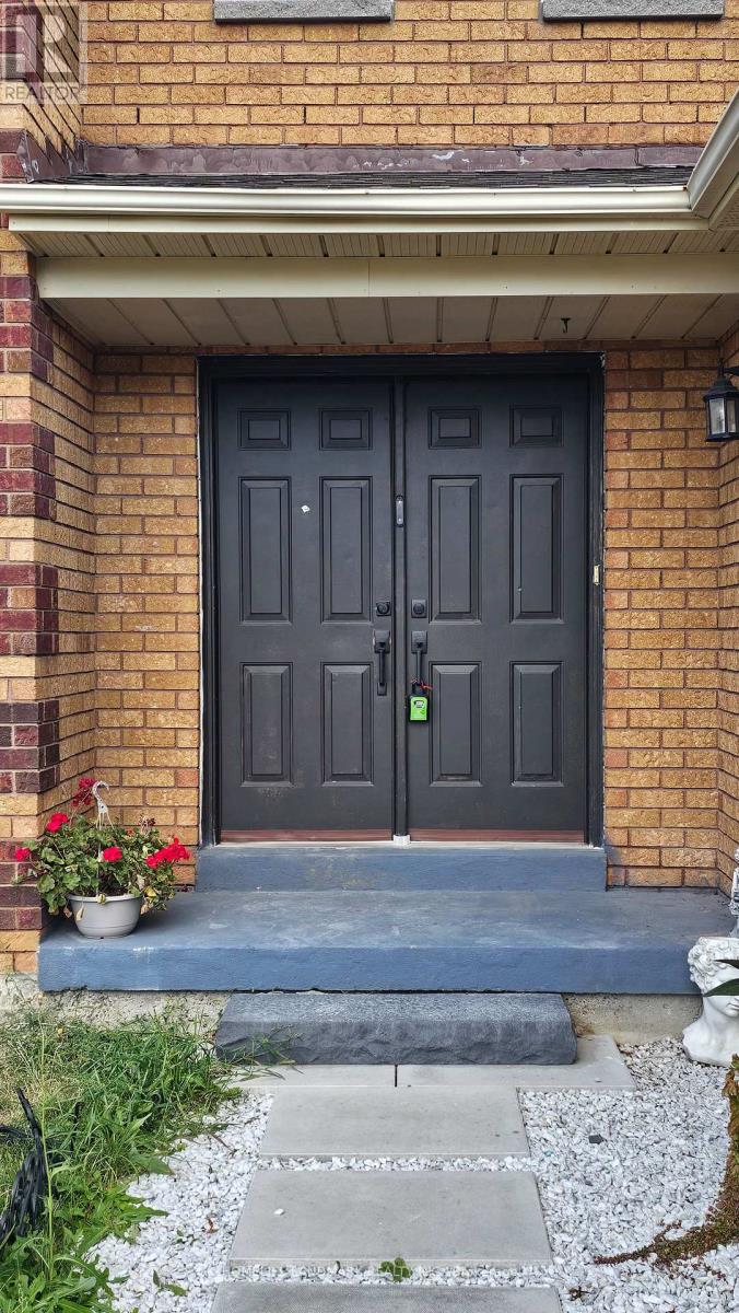 93 Yorkland Street, Richmond Hill (Devonsleigh), Ontario  L4C 9Z5 - Photo 5 - N13695364