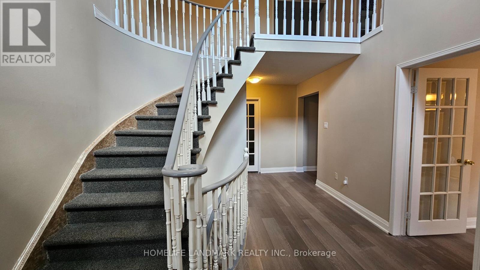 93 Yorkland Street, Richmond Hill (Devonsleigh), Ontario  L4C 9Z5 - Photo 6 - N13695364