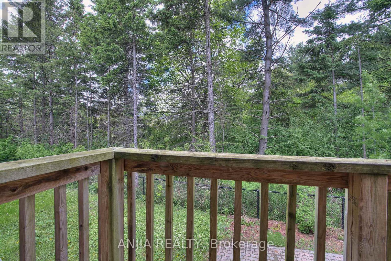 80 Radial Drive E, Aurora, Ontario  L4G 0Z8 - Photo 2 - N13695414