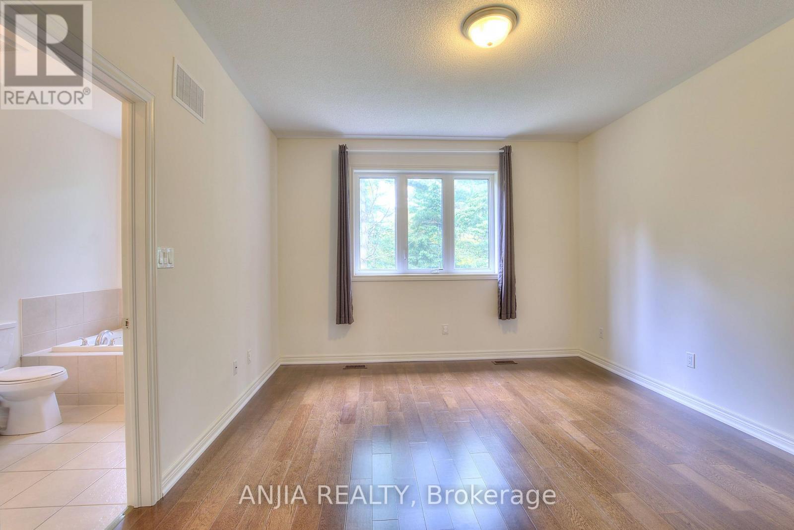 80 Radial Drive E, Aurora, Ontario  L4G 0Z8 - Photo 20 - N13695414