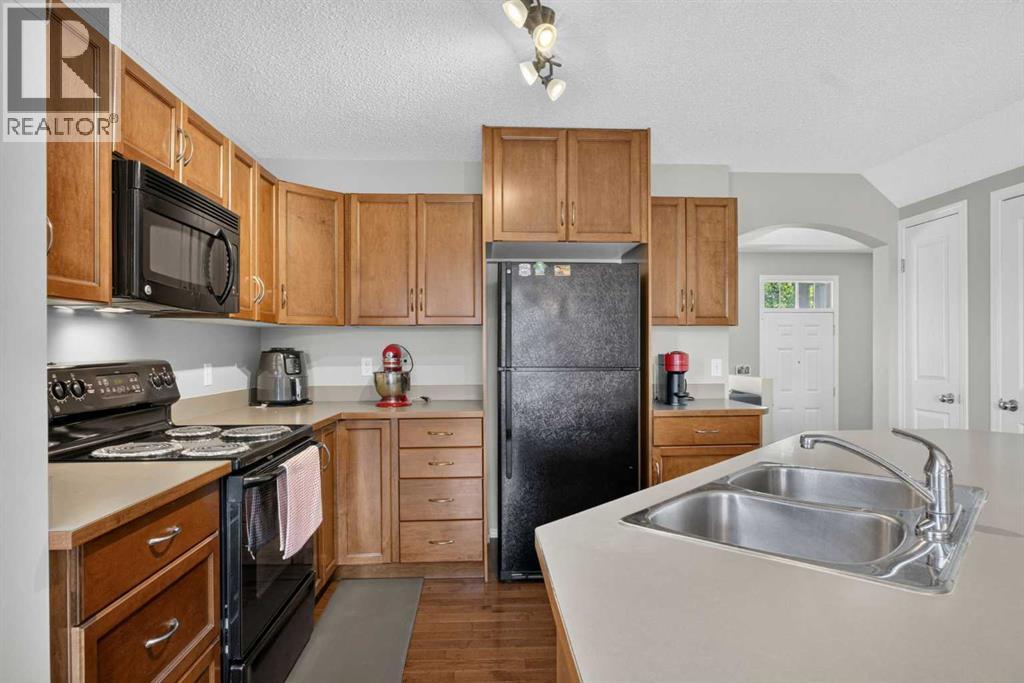116 Panora Close NW, Calgary, Alberta T3K 0G4 - Photo 13 - A2321370