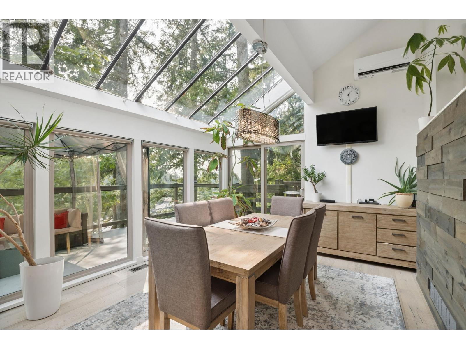 5781 Cranley Drive, West Vancouver, British Columbia  V7W 1T1 - Photo 13 - R3157123