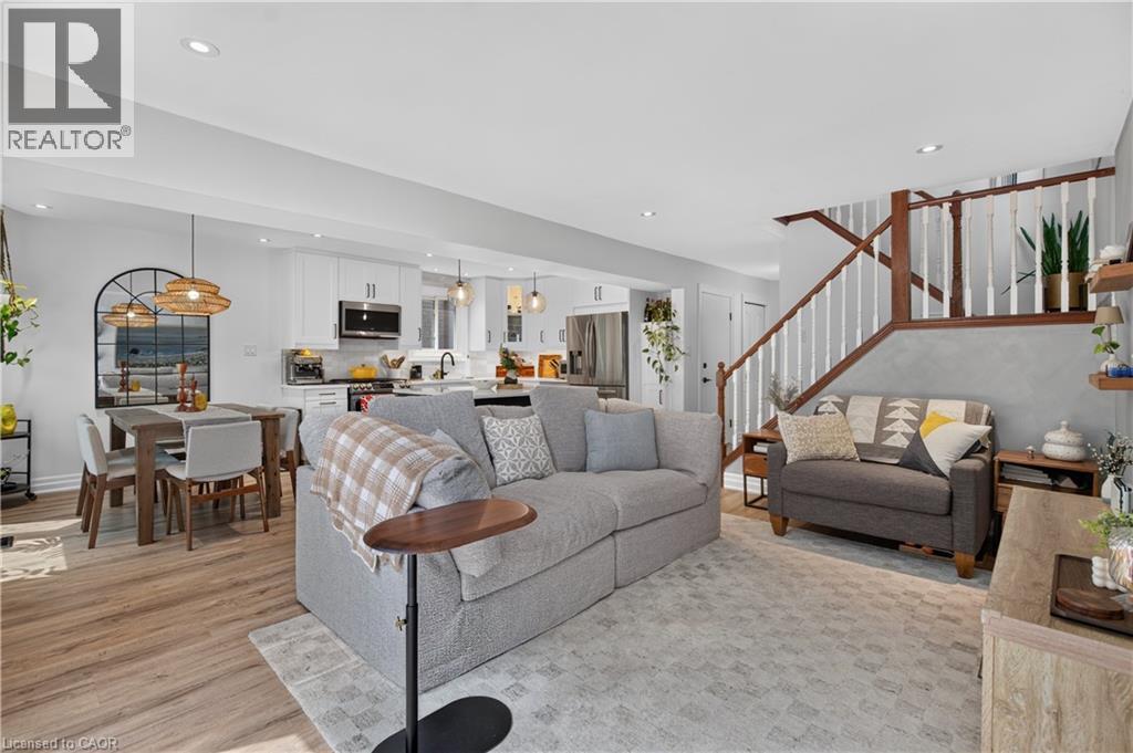 171 Golfwood Drive, Hamilton, Ontario  L9C 6W2 - Photo 8 - 40857113