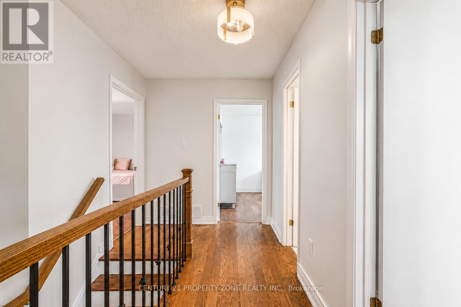 27 Madrid Crescent N, Brampton, Ontario  L6S 2X5 - Photo 22 - W13695444