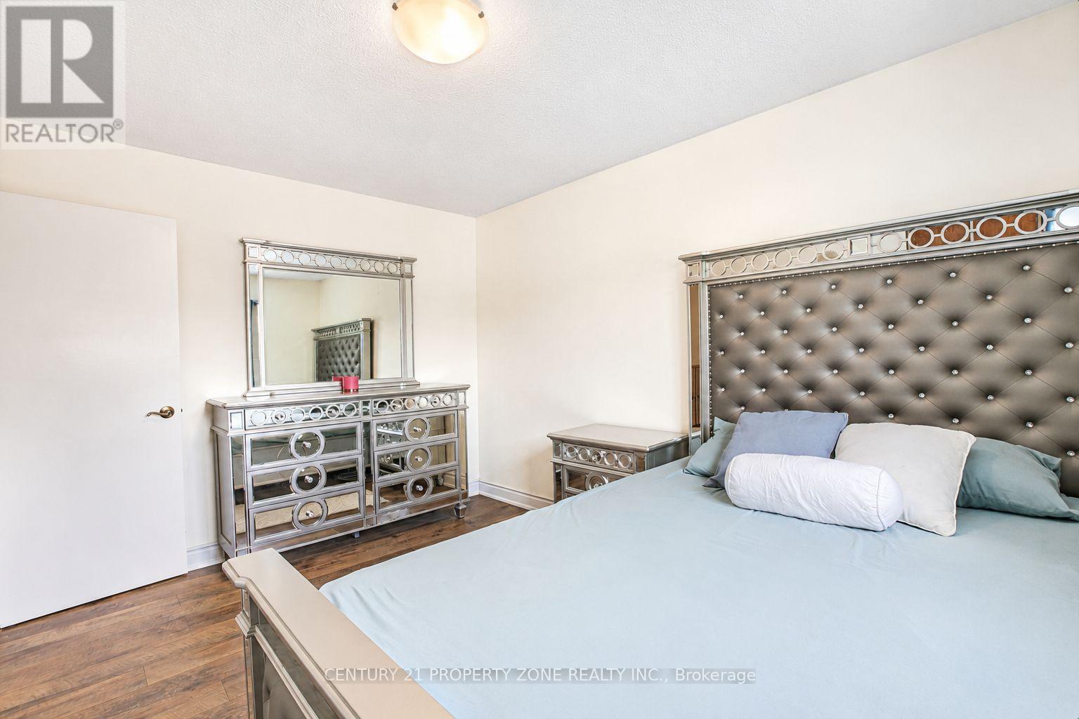 27 Madrid Crescent N, Brampton, Ontario  L6S 2X5 - Photo 24 - W13695444