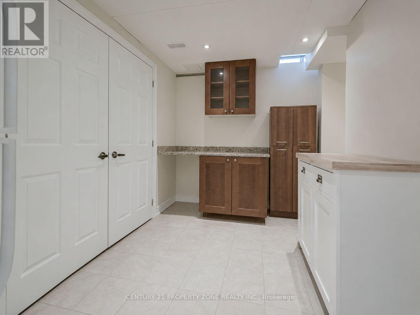27 Madrid Crescent N, Brampton, Ontario  L6S 2X5 - Photo 26 - W13695444