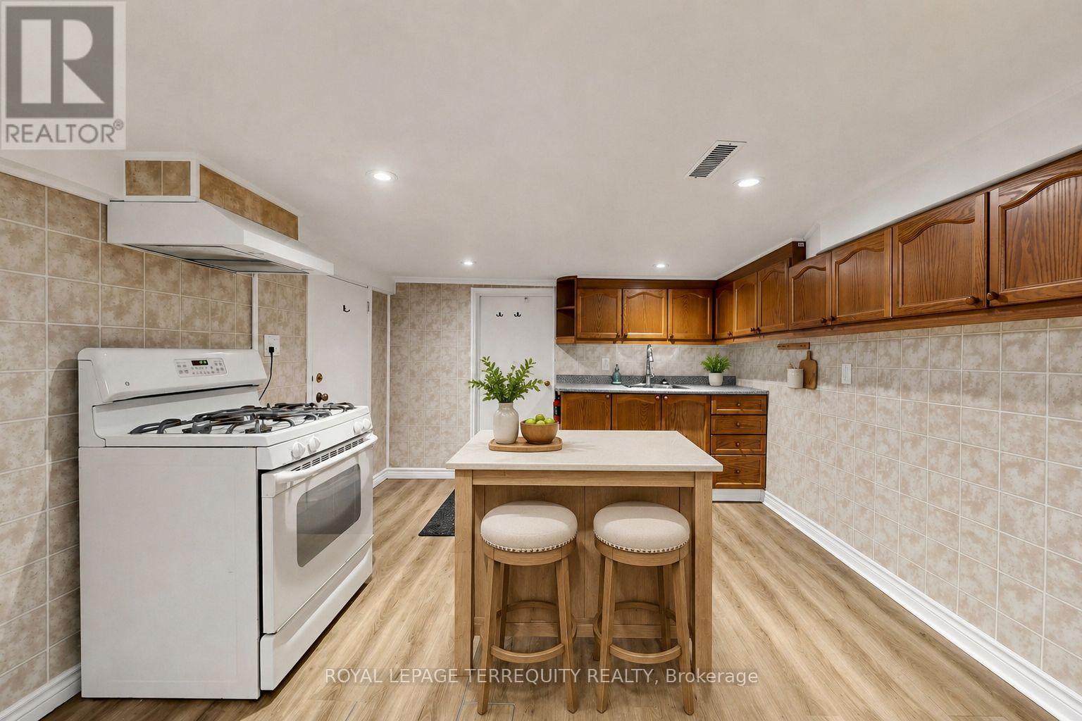 150 Osler Street, Toronto, Ontario  M6N 2Y8 - Photo 25 - W13695454
