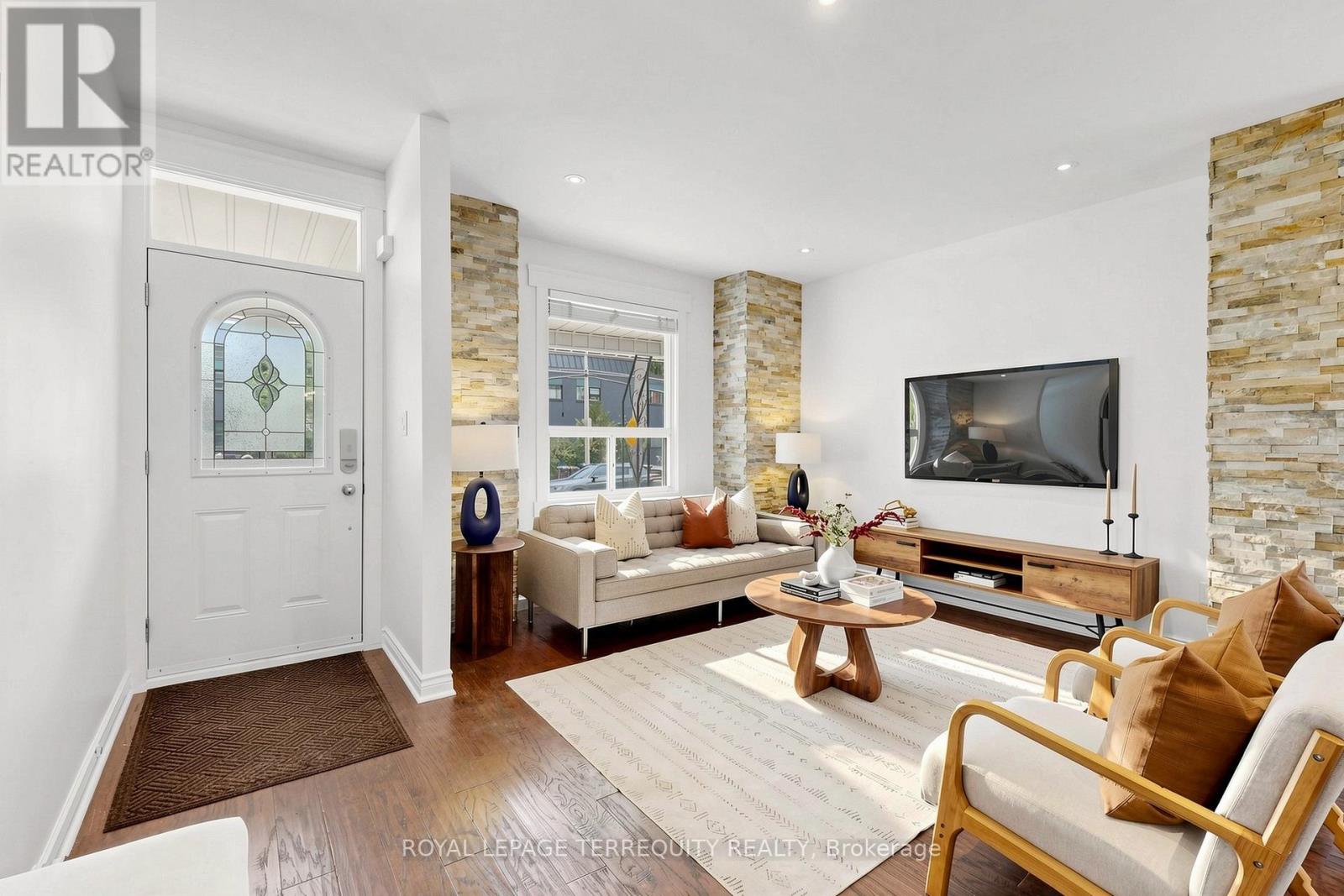 150 Osler Street, Toronto, Ontario  M6N 2Y8 - Photo 3 - W13695454