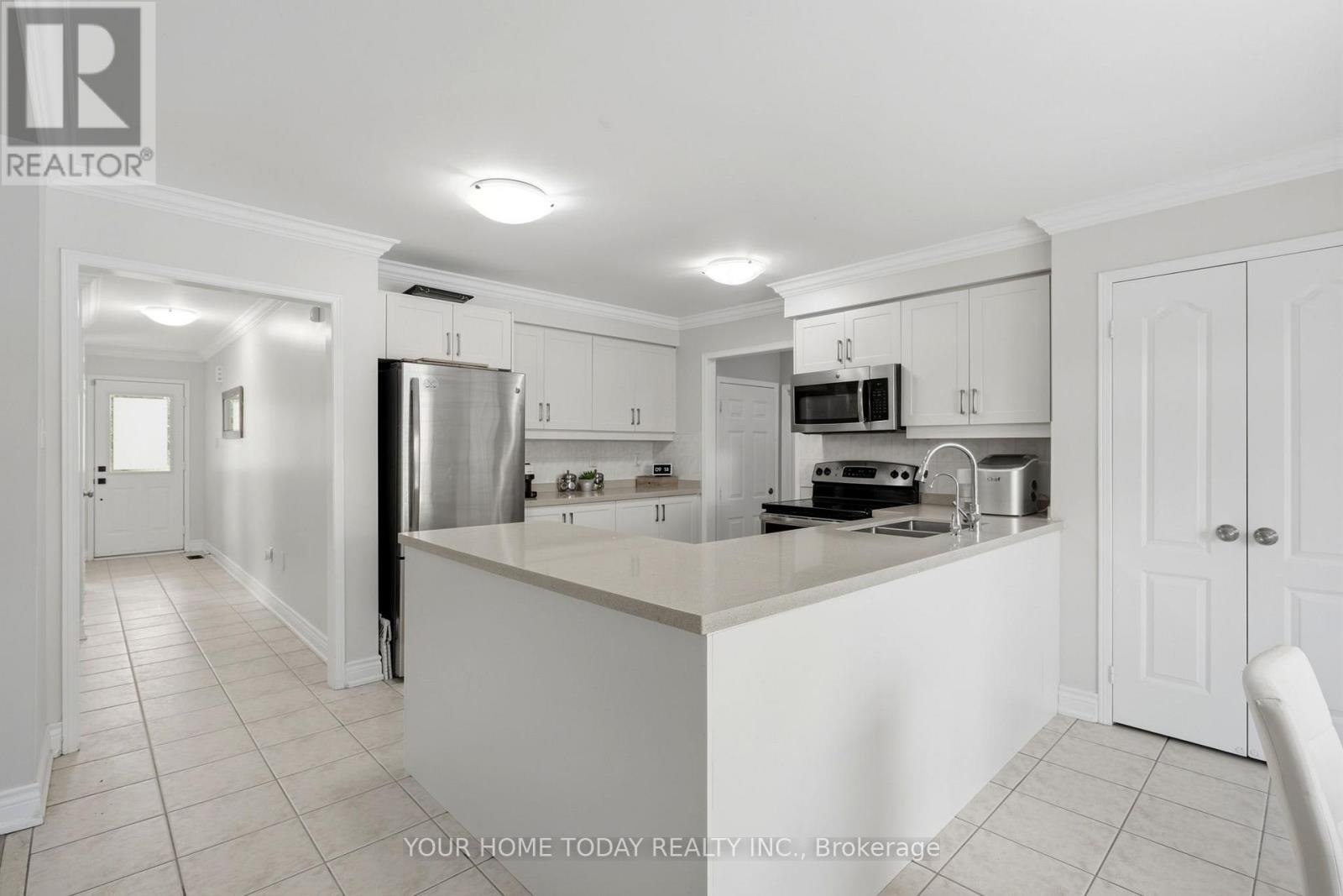 19 Mcnally Street, Halton Hills, Ontario  L7G 6B7 - Photo 10 - W13695478