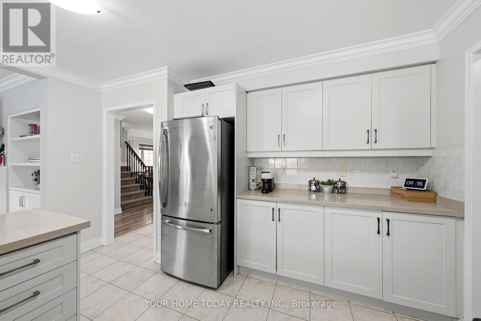 19 Mcnally Street, Halton Hills, Ontario  L7G 6B7 - Photo 13 - W13695478