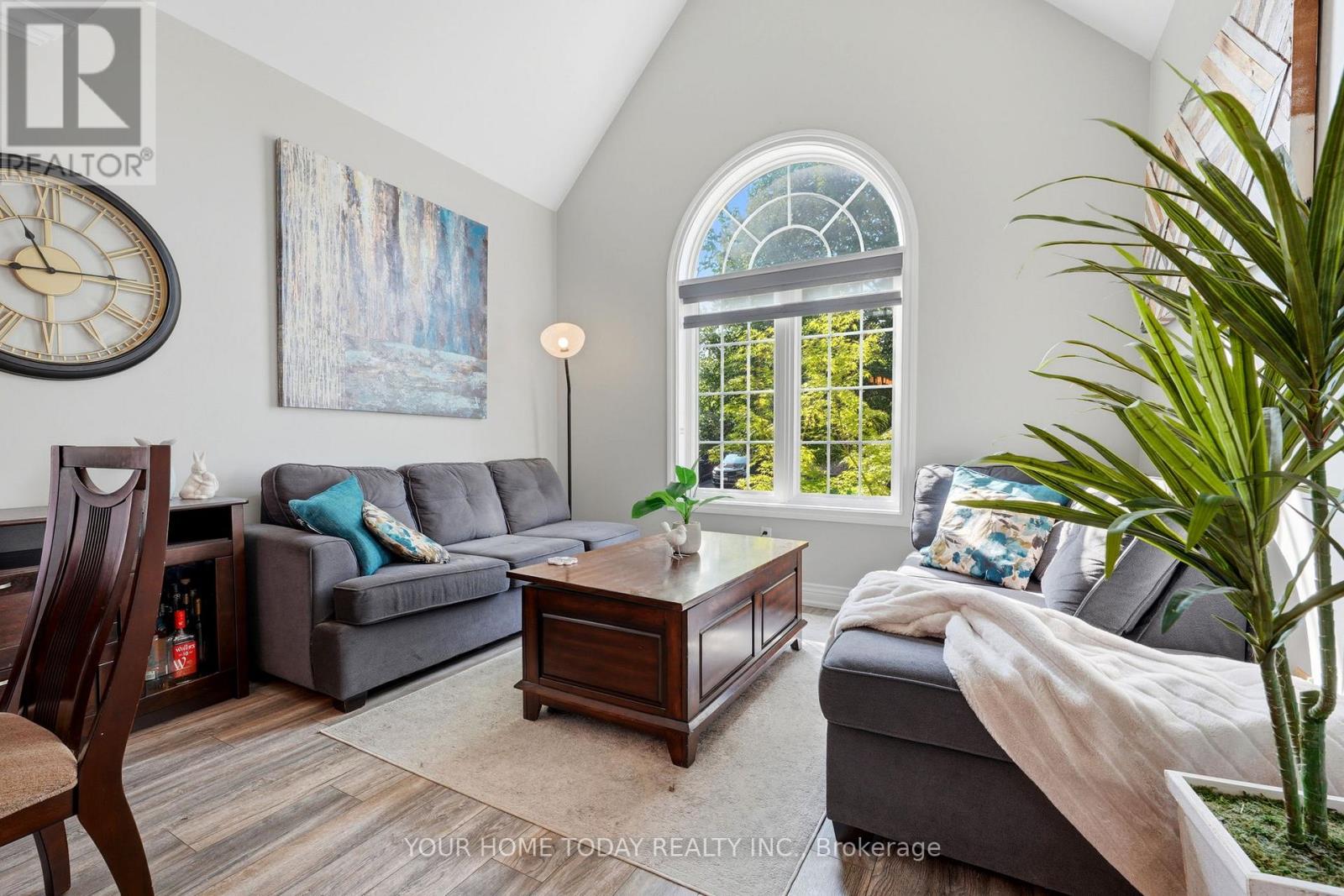 19 Mcnally Street, Halton Hills, Ontario  L7G 6B7 - Photo 6 - W13695478