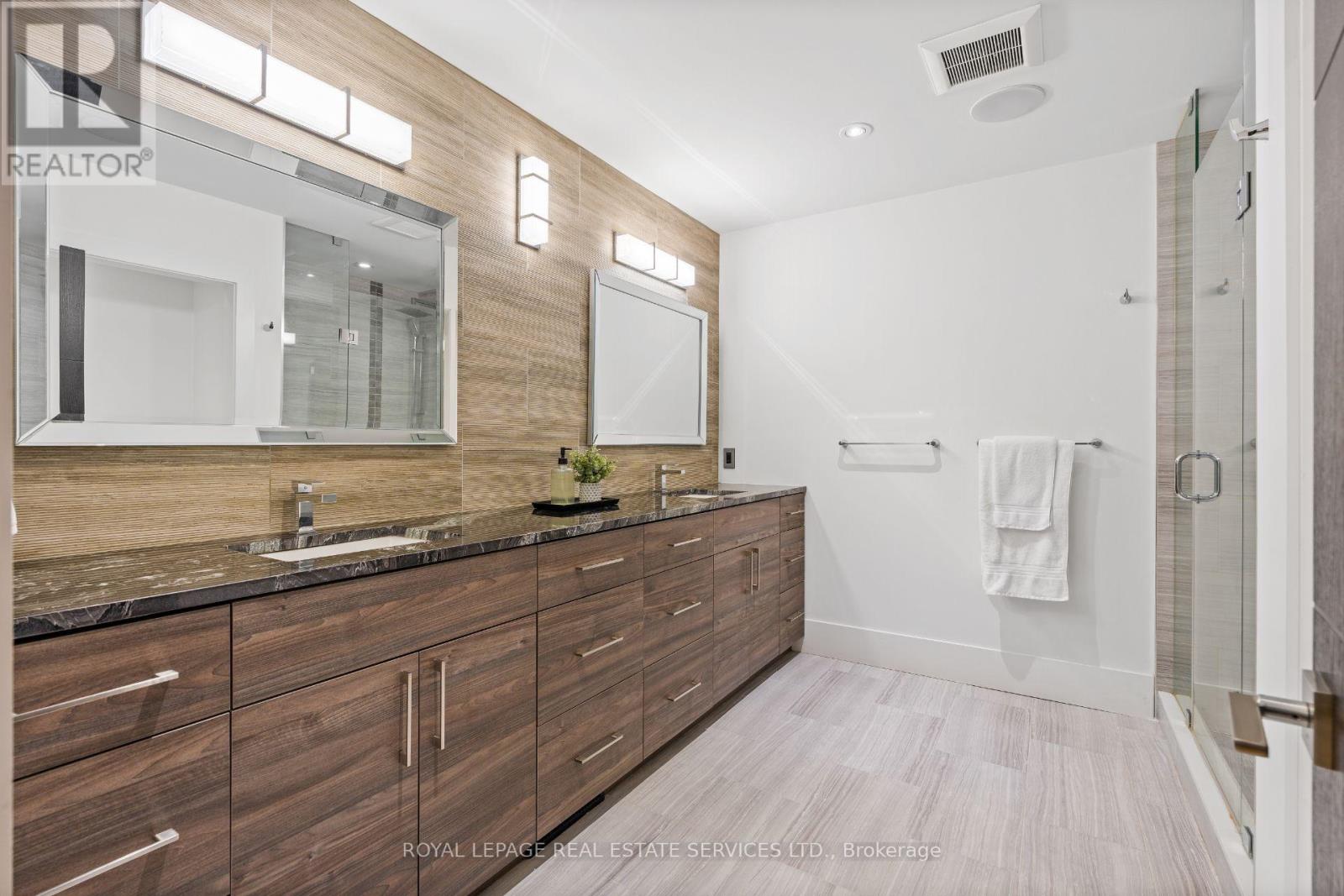 23 Lorraine Gardens, Toronto, Ontario  M9B 4Z5 - Photo 23 - W13695496