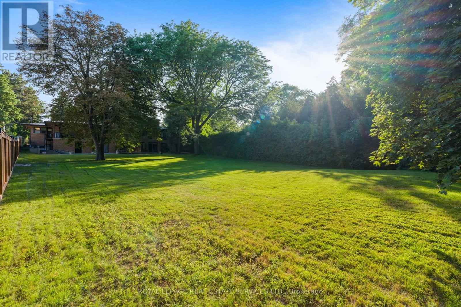 23 Lorraine Gardens, Toronto, Ontario  M9B 4Z5 - Photo 47 - W13695496