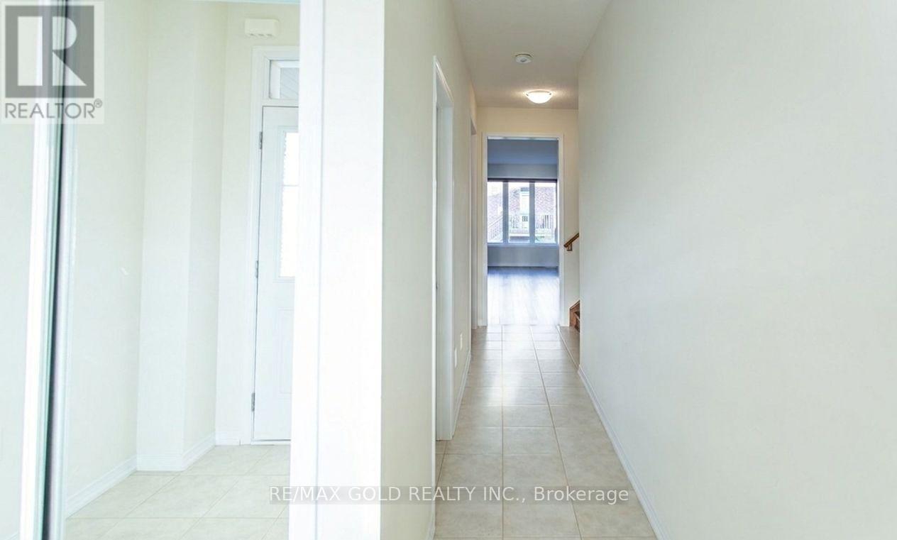 8005 Odell Crescent, Niagara Falls, Ontario  L2H 3R7 - Photo 3 - X13695408