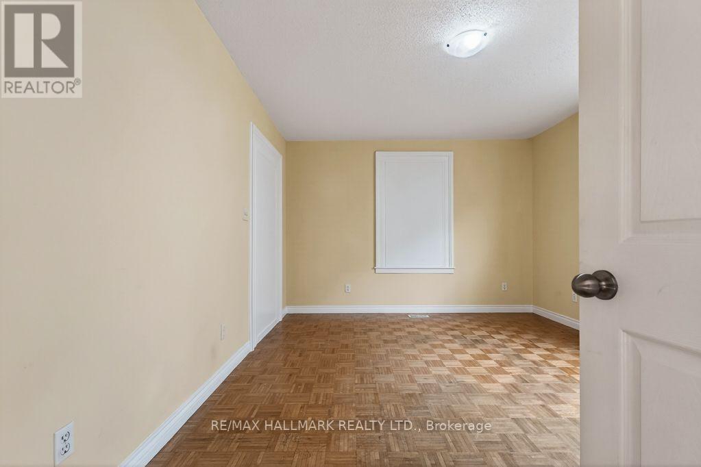 15 Adelaide Street, Grimsby, Ontario  L3M 1X2 - Photo 17 - X13695424