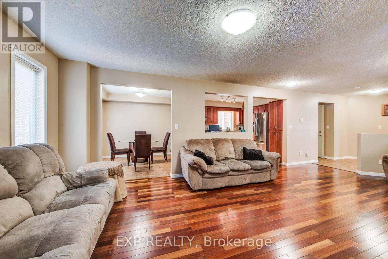 124 Udvari Crescent, Kitchener, Ontario  N2N 3P6 - Photo 8 - X13695502