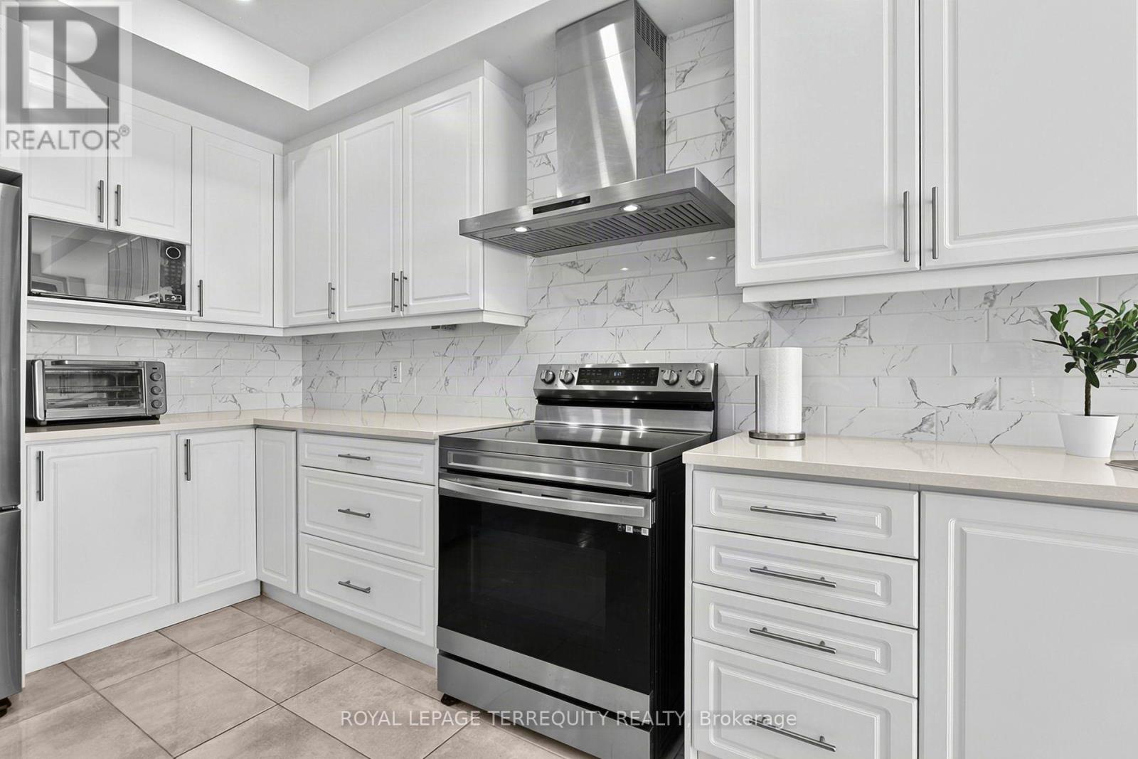 9 Kiernan Crescent N, New Tecumseth, Ontario  L9R 0V4 - Photo 14 - N13694686