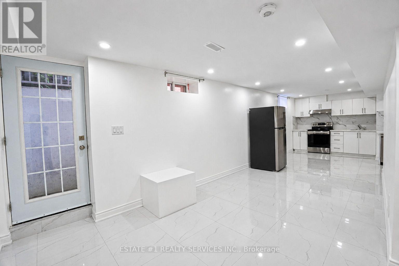 35 Golden Meadow Drive, Kitchener, Ontario  N2N 2L9 - Photo 34 - X13684084