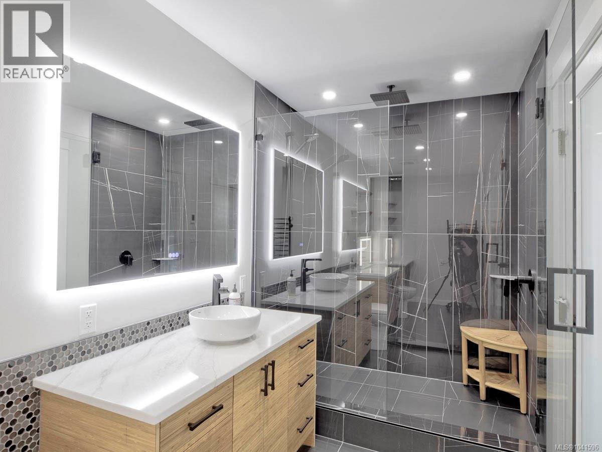 423 203 Kimta Rd, Victoria, British Columbia V9A 6T5 - Photo 21 - 1041596