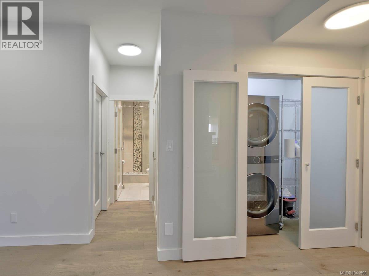 423 203 Kimta Rd, Victoria, British Columbia V9A 6T5 - Photo 18 - 1041596