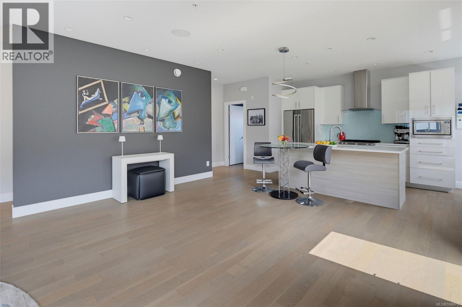5 549 Toronto St, Victoria, British Columbia  V8V 1P1 - Photo 11 - 1046916