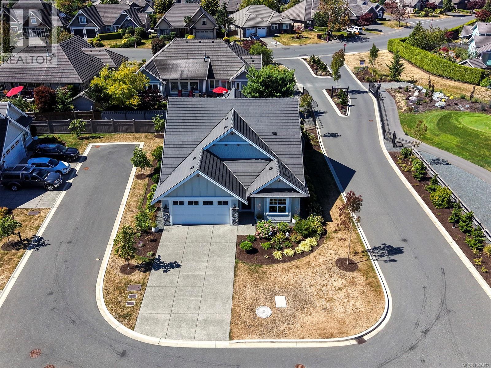 101 1444 Crown Isle Dr, Courtenay, British Columbia  V9N 0B8 - Photo 29 - 1047432