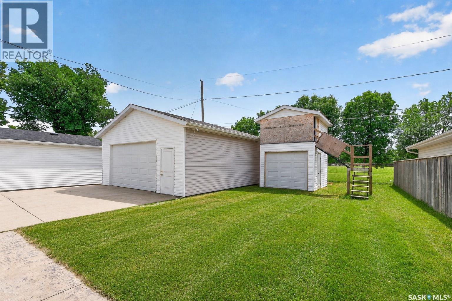 1249 Grace Street, Moose Jaw, Saskatchewan  S6H 3C6 - Photo 32 - SK046124