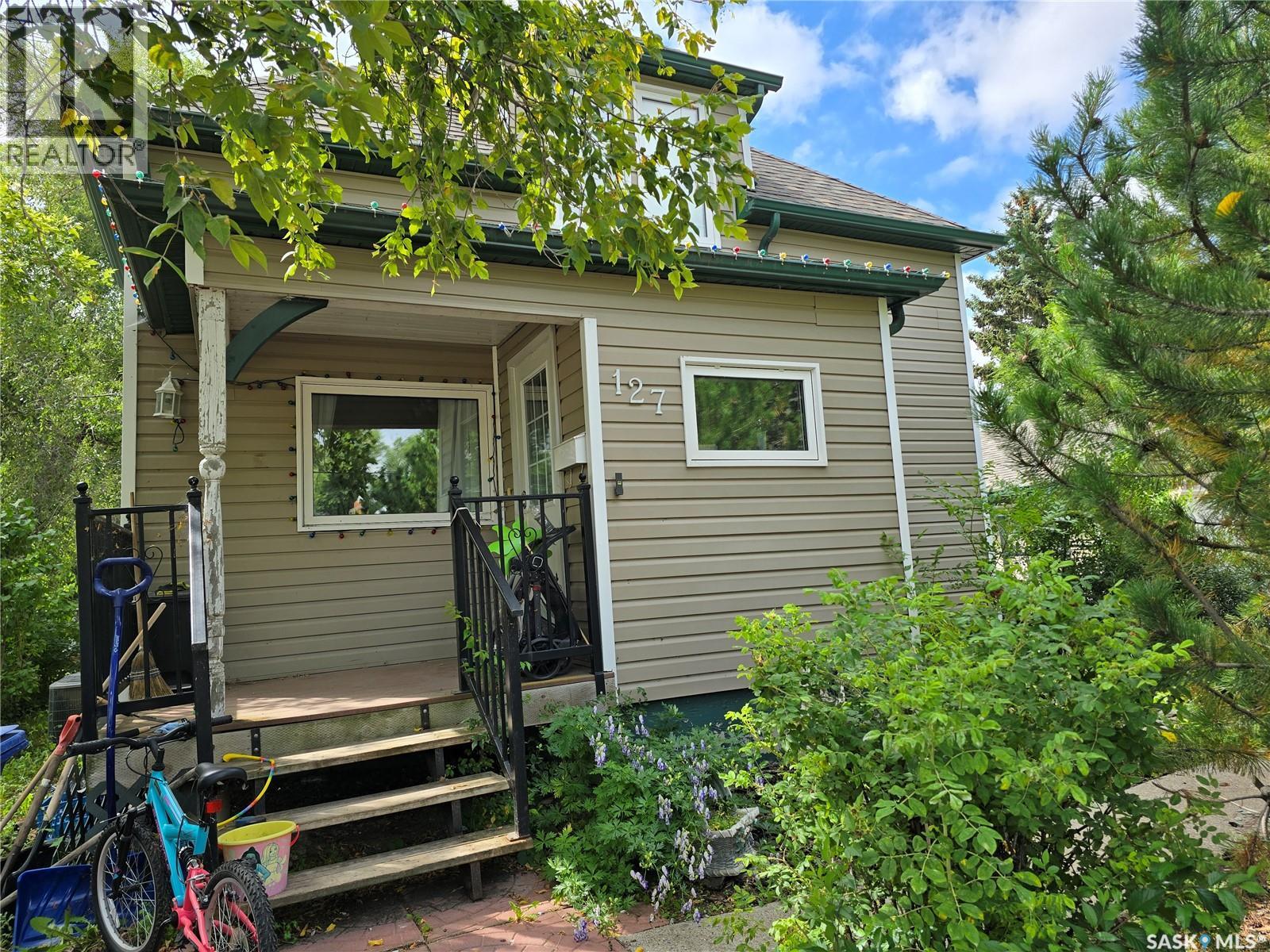 127 1st Avenue, Osler, Saskatchewan  S0K 3A0 - Photo 3 - SK046115