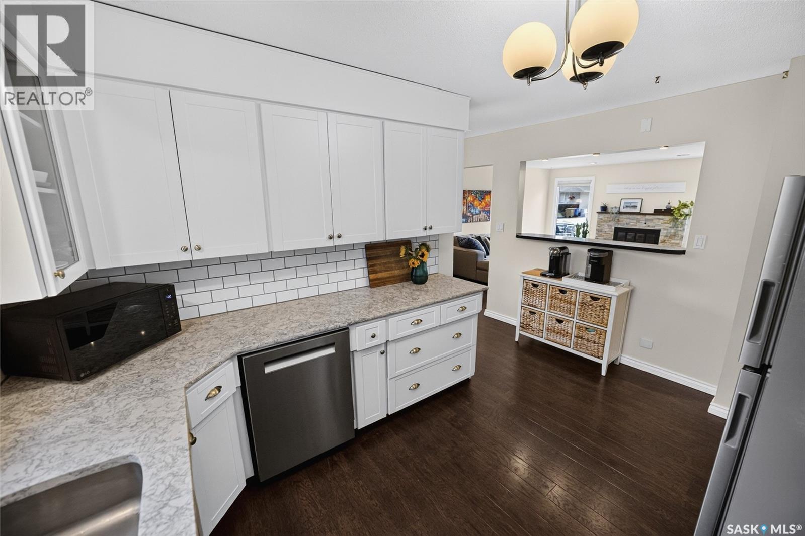 15 Bauermeister Street, Regina, Saskatchewan  S4R 5N3 - Photo 7 - SK046037