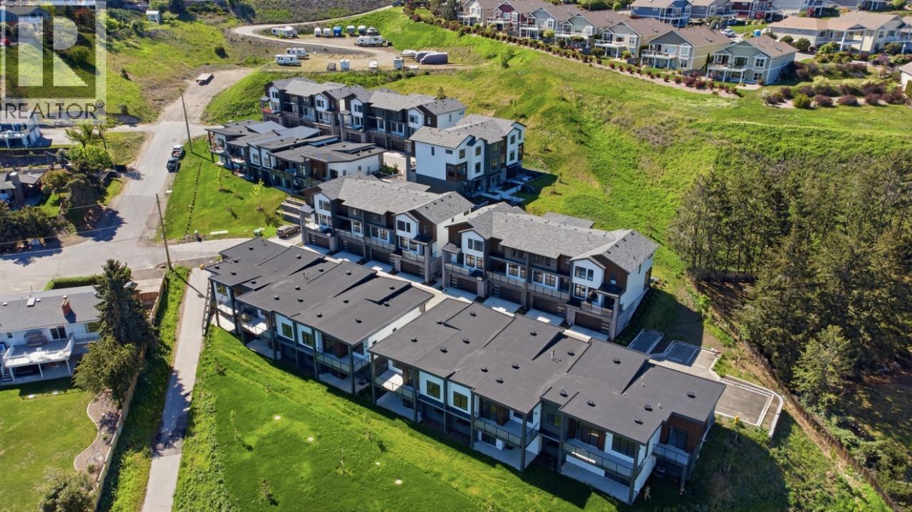 7599 Klinger Road Unit# 18, Okanagan Landing, British Columbia  V1H 0B2 - Photo 6 - 10389178