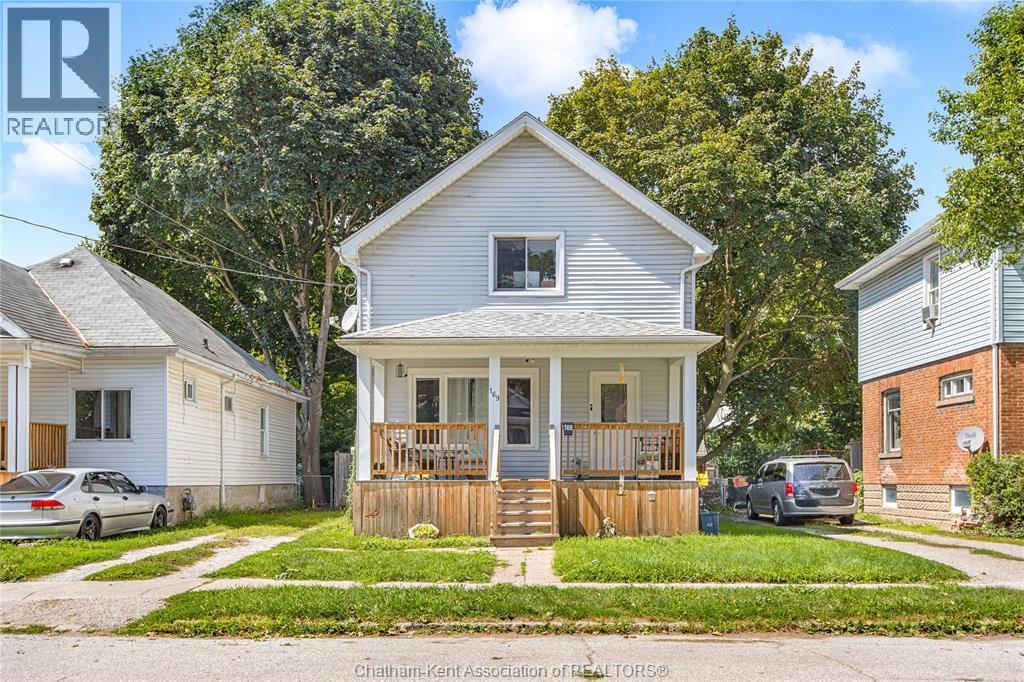 MLS# 26020010: 169 LORNE AVENUE, Chatham, Canada