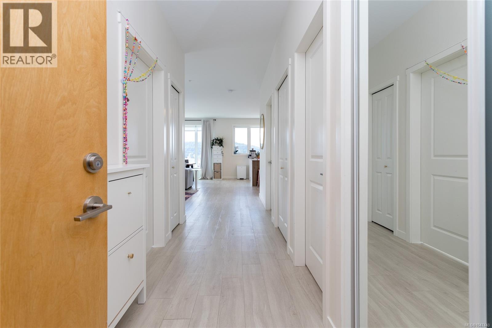 401 842 Orono Ave, Langford, British Columbia  V9B 2T8 - Photo 4 - 1047440