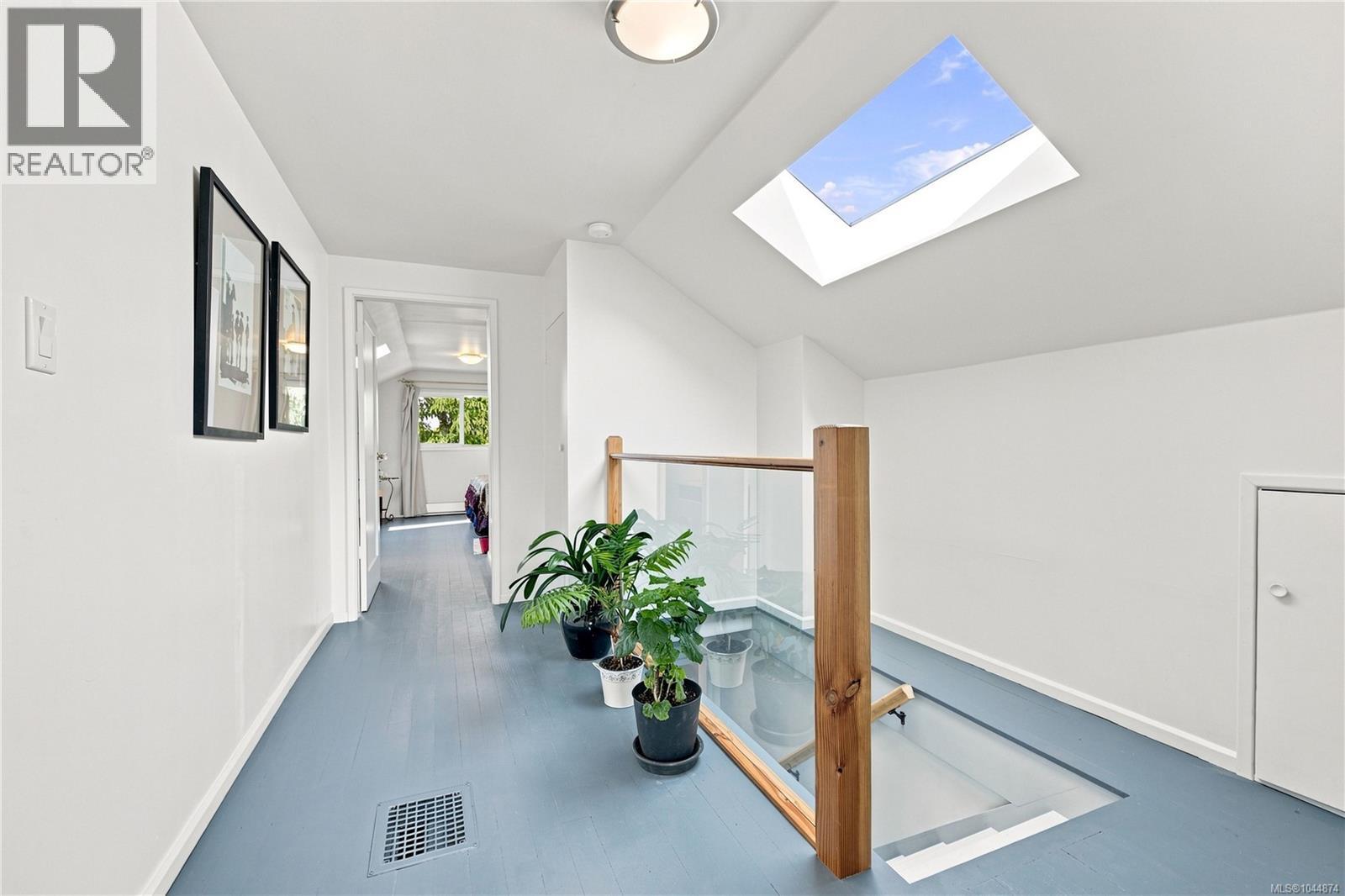 2449 Oregon Ave, Victoria, British Columbia  V8R 3V8 - Photo 23 - 1044874