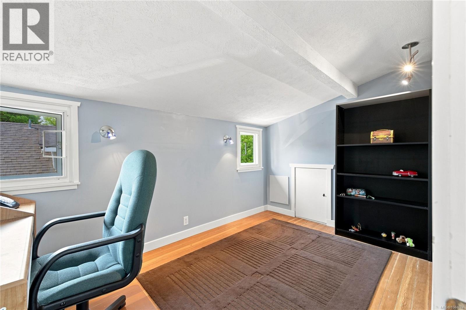 2449 Oregon Ave, Victoria, British Columbia  V8R 3V8 - Photo 28 - 1044874
