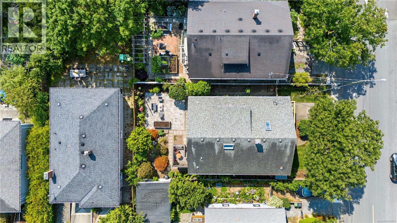 2449 Oregon Ave, Victoria, British Columbia  V8R 3V8 - Photo 41 - 1044874