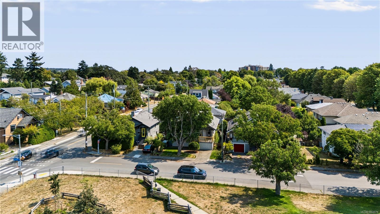 2449 Oregon Ave, Victoria, British Columbia  V8R 3V8 - Photo 48 - 1044874