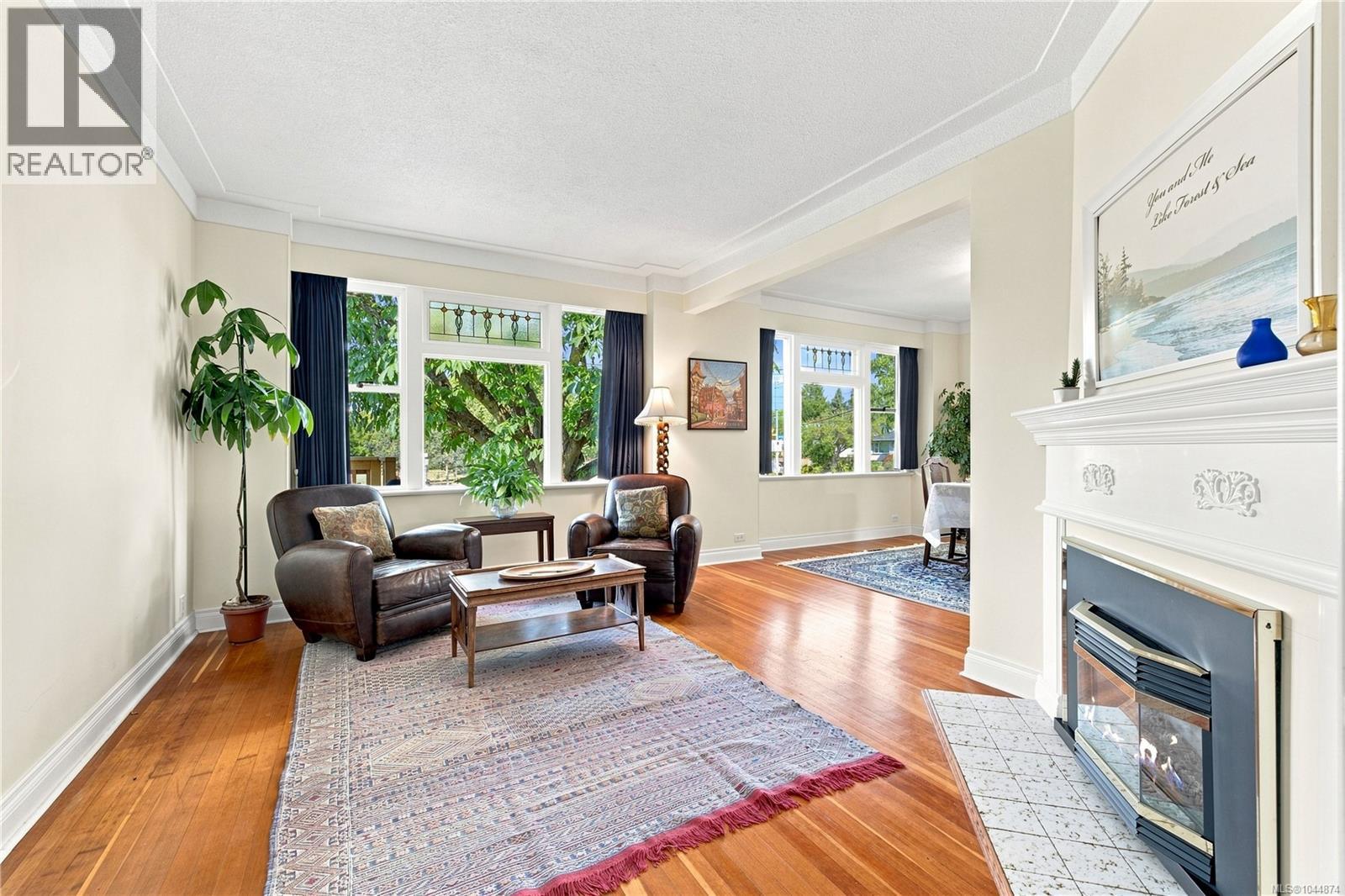 2449 Oregon Ave, Victoria, British Columbia  V8R 3V8 - Photo 8 - 1044874