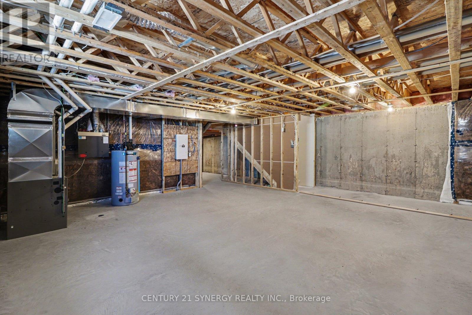 77 Villeneuve Street, North Stormont, Ontario  K0C 1W0 - Photo 33 - X12841892